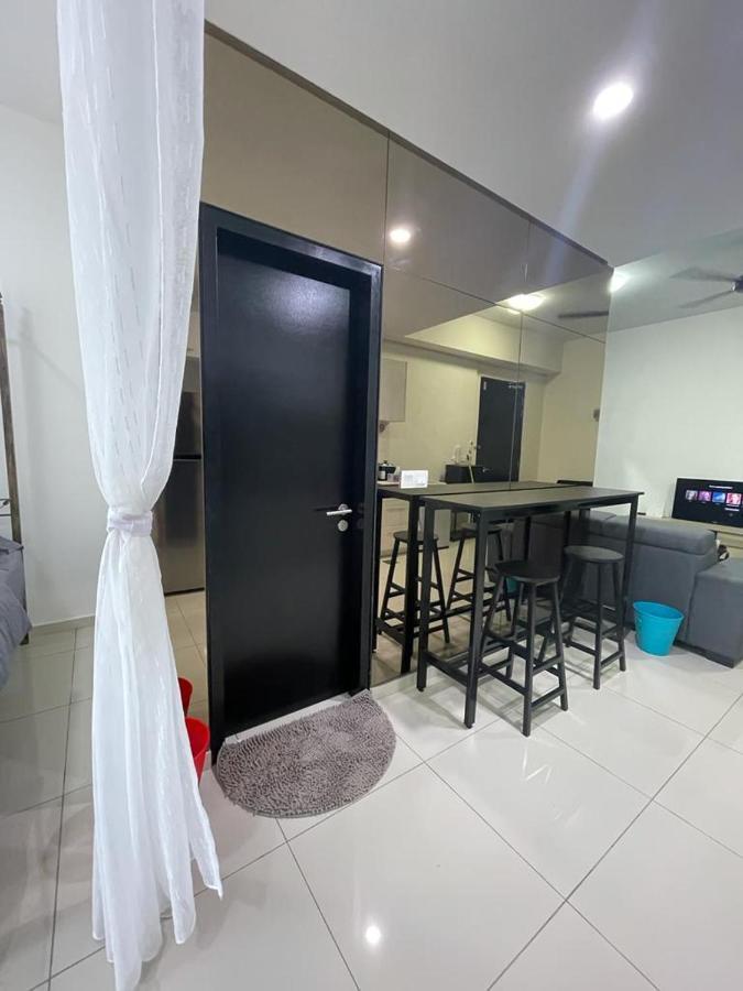 Kyra Homestay Centrus Soho Cyberjaya *Wifi And Pool* Extérieur photo